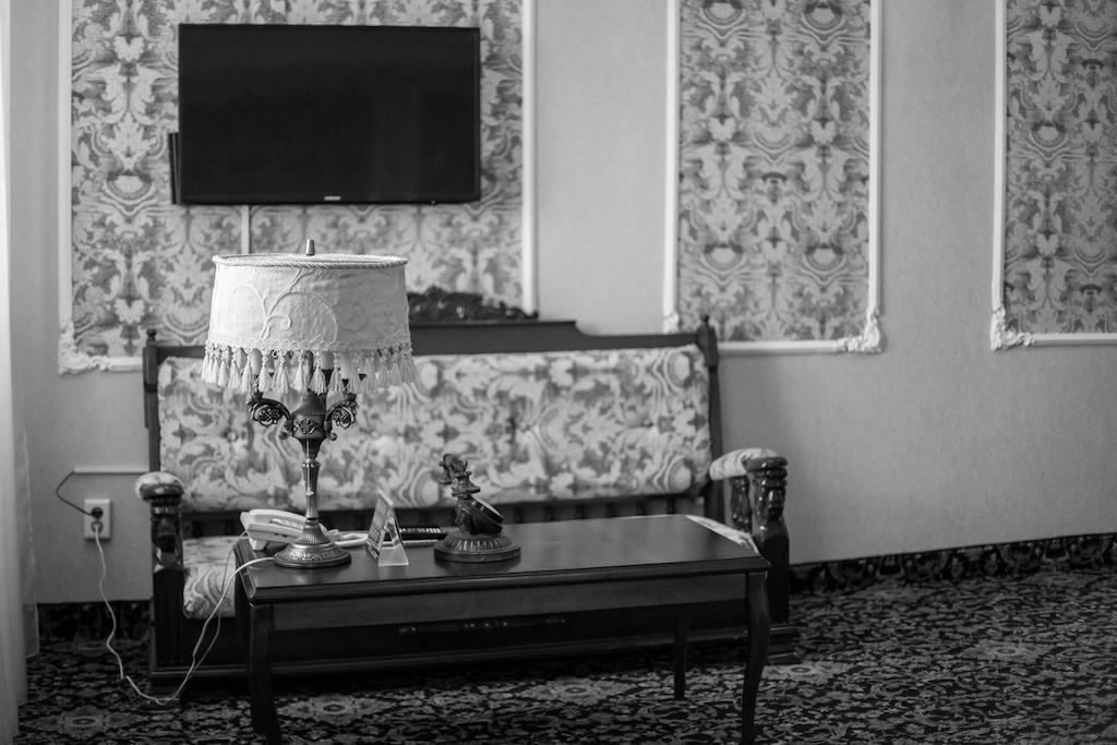 Hotel General Ekibastuz Екстер'єр фото