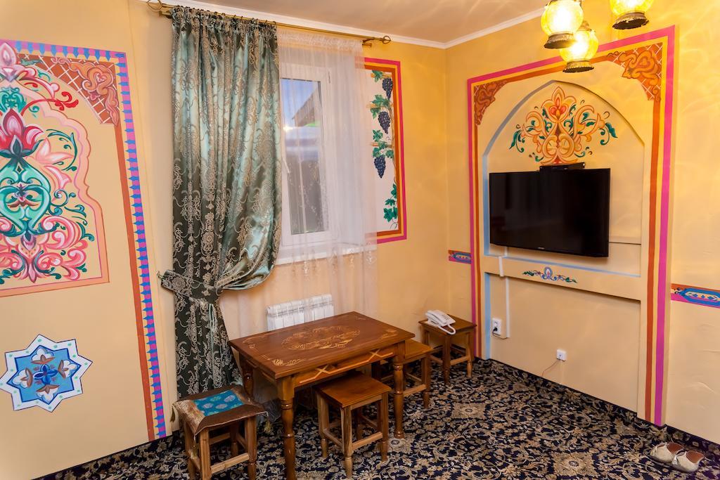 Hotel General Ekibastuz Екстер'єр фото