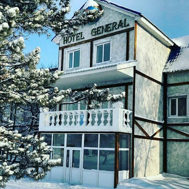 Hotel General Ekibastuz Екстер'єр фото